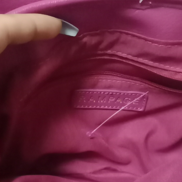 Crossbody ☺️👜 - Picture 4 of 8